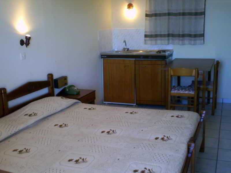 Yiannis Ηotel Foiníkion Extérieur photo