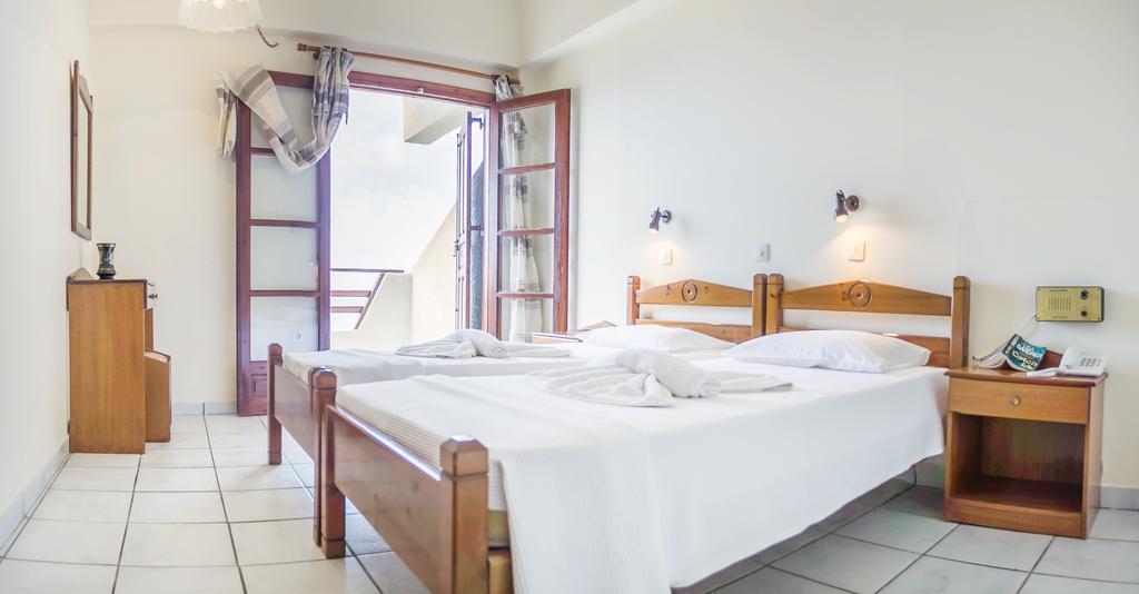 Yiannis Ηotel Foiníkion Extérieur photo
