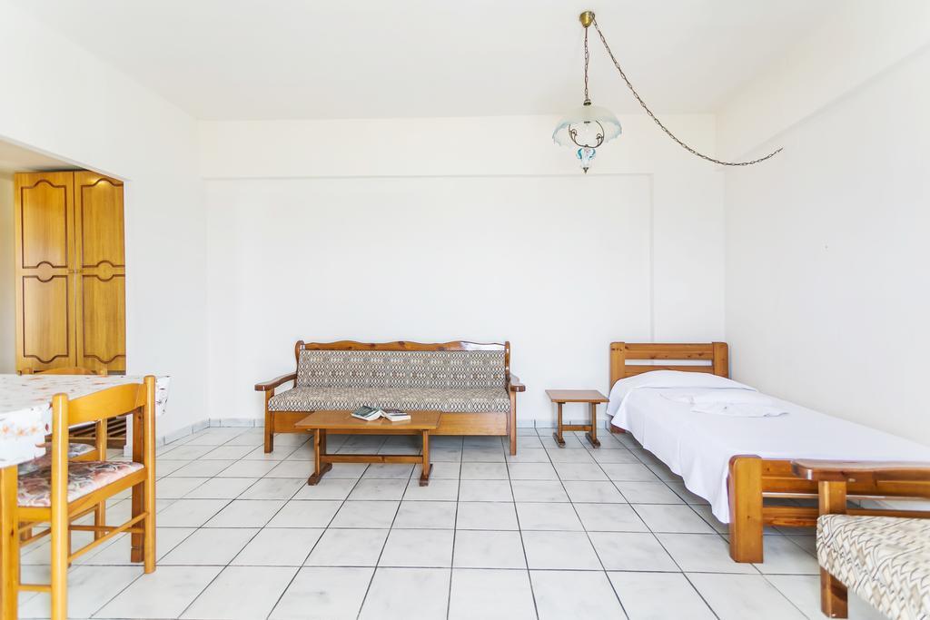 Yiannis Ηotel Foiníkion Extérieur photo