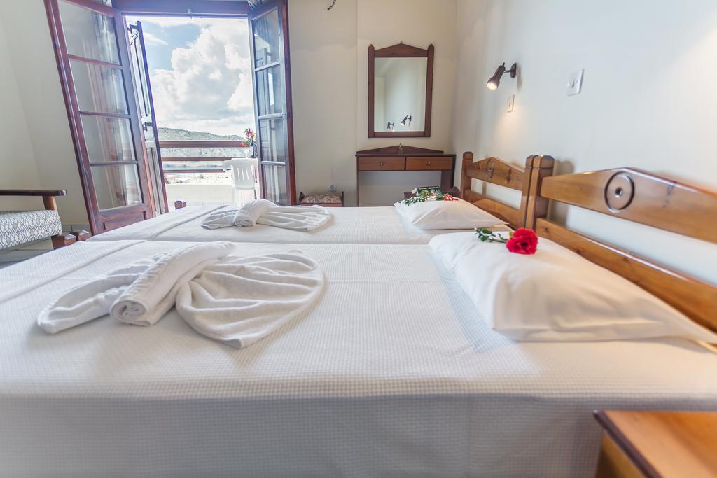Yiannis Ηotel Foiníkion Extérieur photo